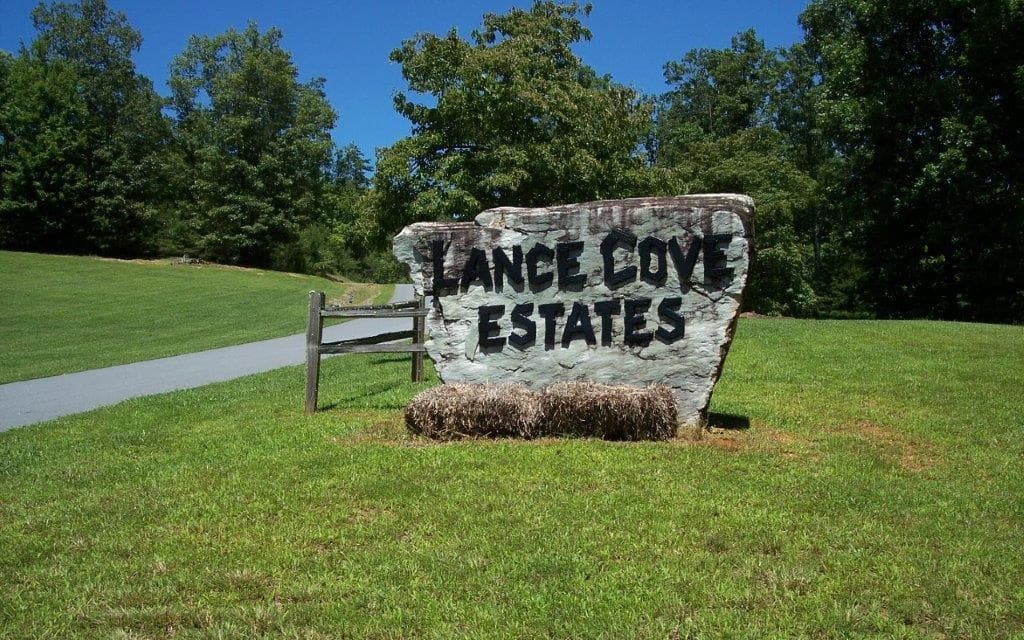 30 Coyote Cove, Hayesville NC 28904 - Photo
