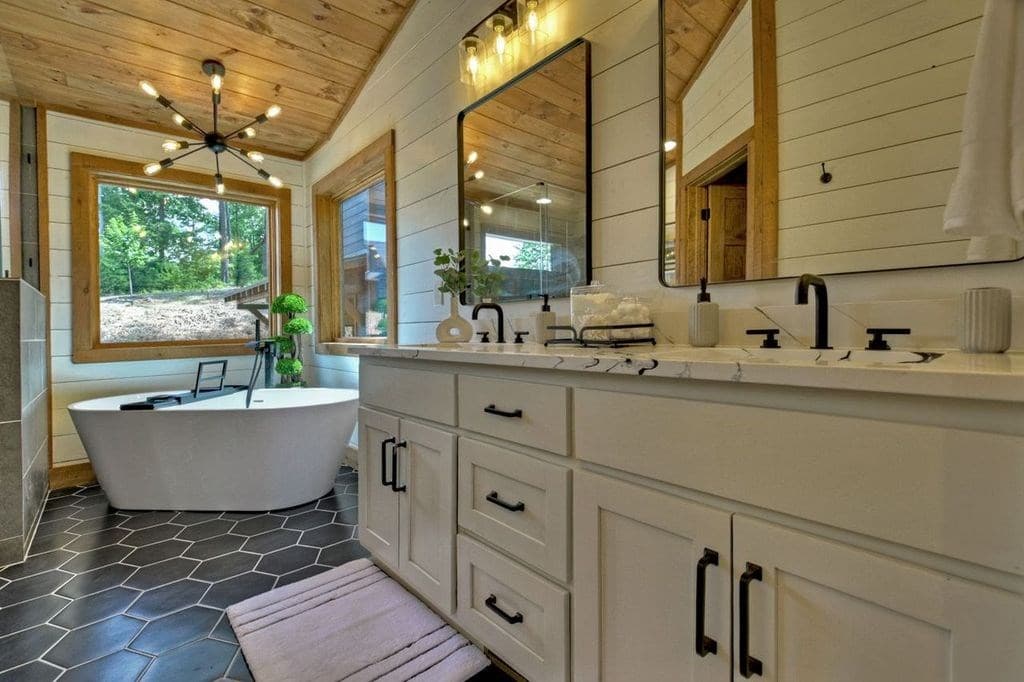 590 Deer Crest Road, Blue Ridge GA 30513 - Photo