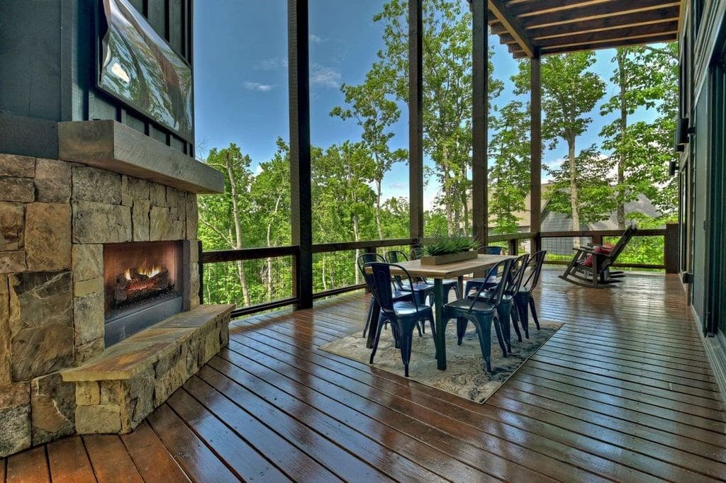 590 Deer Crest Road, Blue Ridge GA 30513 - Photo