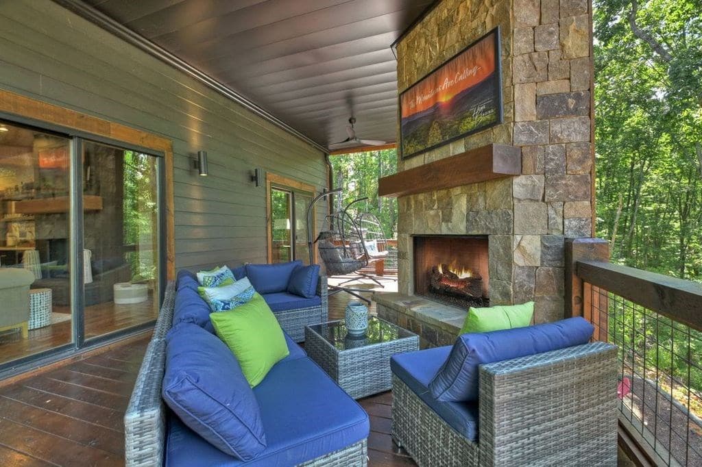 590 Deer Crest Road, Blue Ridge GA 30513 - Photo
