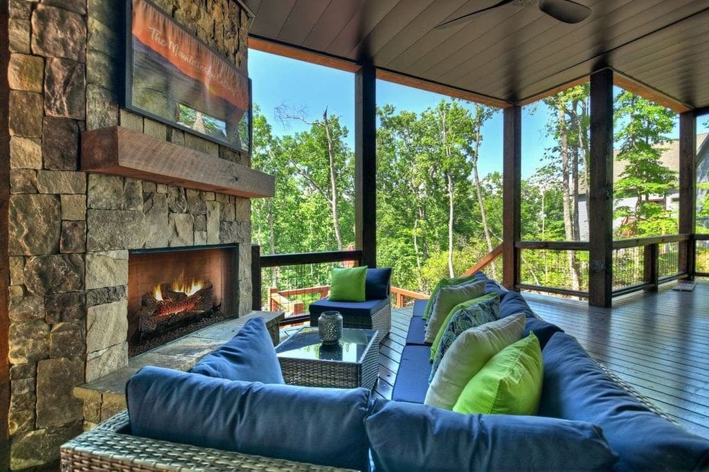 590 Deer Crest Road, Blue Ridge GA 30513 - Photo