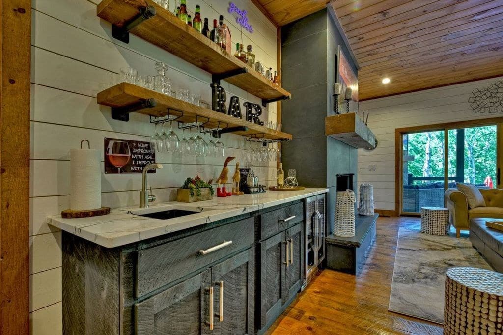 590 Deer Crest Road, Blue Ridge GA 30513 - Photo