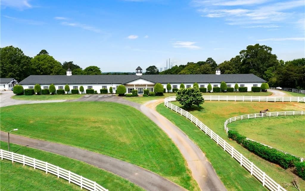 700 Brown Farm Road Sw, Cartersville GA 30120-6347 - Primary photo