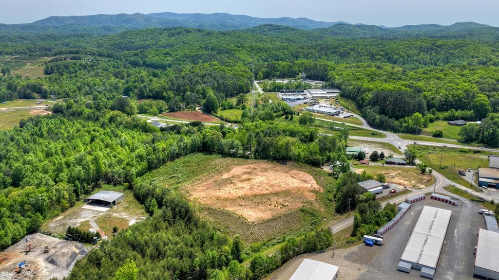 1 Tom Boyd Road, Blue Ridge GA 30513 - Photo