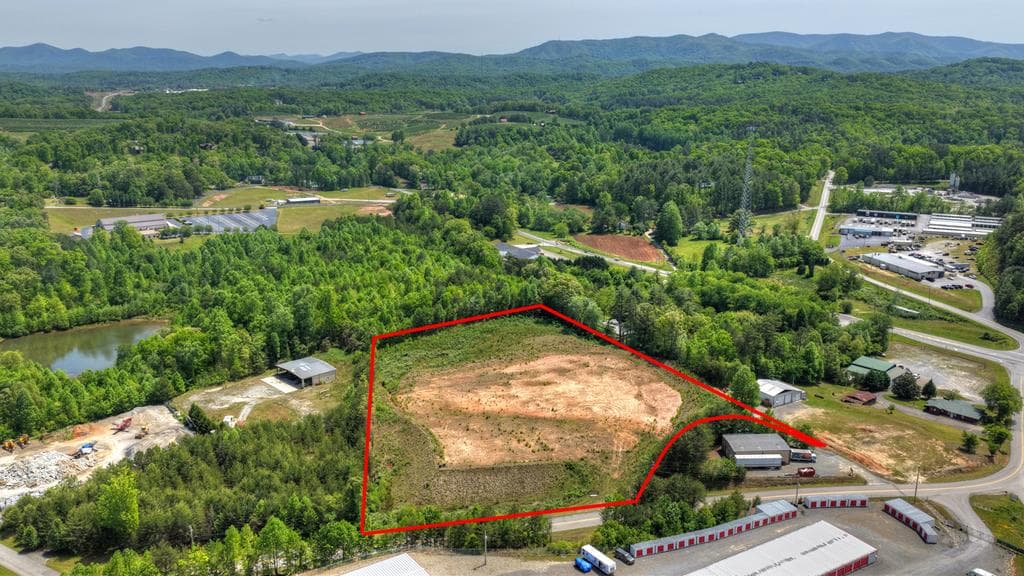 1 Tom Boyd Road, Blue Ridge GA 30513 - Photo