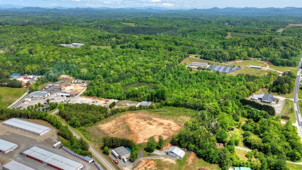 1 Tom Boyd Road, Blue Ridge GA 30513 - Photo