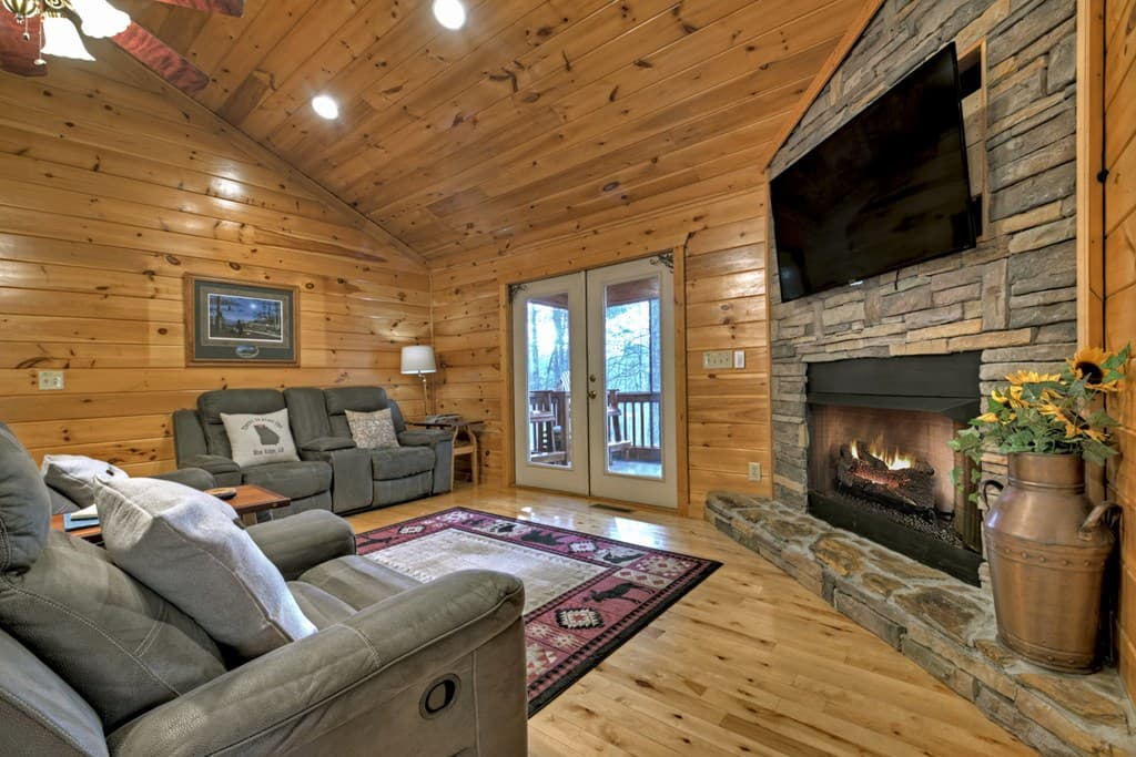 6341 Mobile Rd, Blue Ridge GA 30513 - Photo