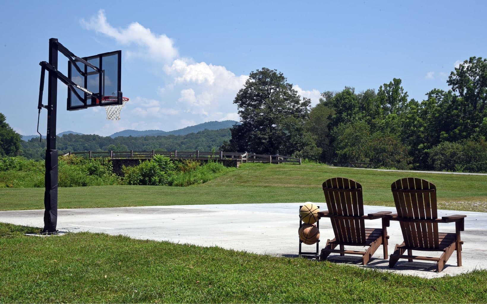 203 Owen Glen, Blairsville GA 30512 - Photo