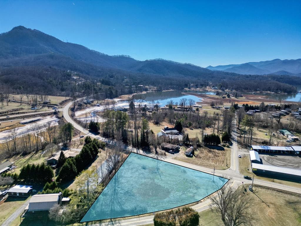 1870 Hwy 75n, Hiawassee GA 30546 - Primary photo