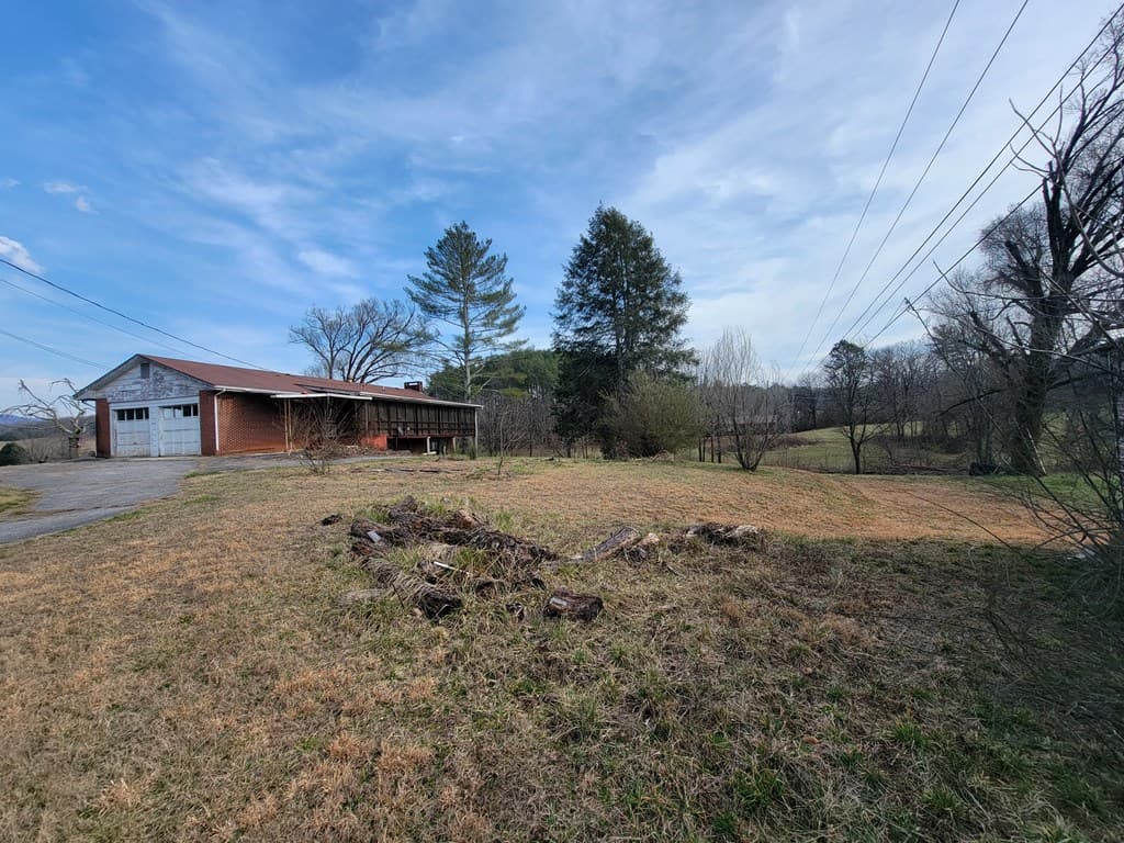 518 E Hwy 64, Hayesville NC 28904 - Photo