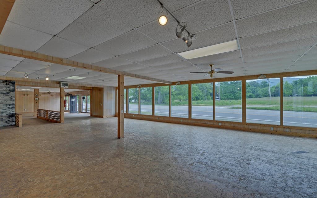 7493 Us Hwy 76 W, Young Harris GA 30582 - Photo