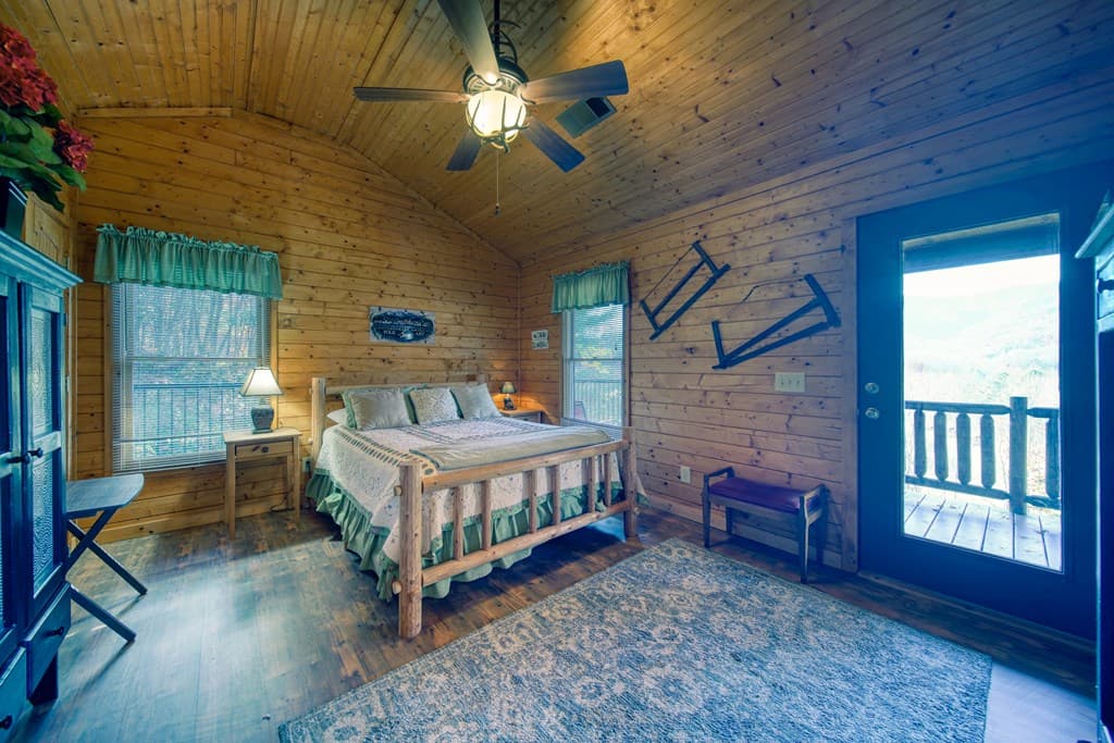 190 Ruby Lake Drive N, Hiawassee GA 30546 - Photo