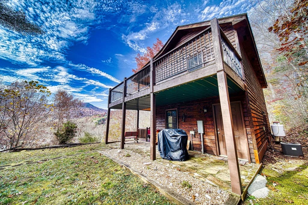 190 Ruby Lake Drive N, Hiawassee GA 30546 - Photo