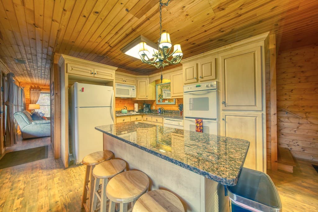 190 Ruby Lake Drive N, Hiawassee GA 30546 - Photo