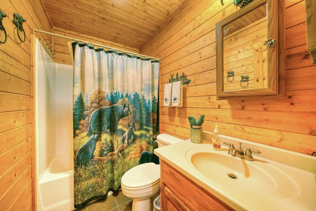 190 Ruby Lake Drive N, Hiawassee GA 30546 - Photo