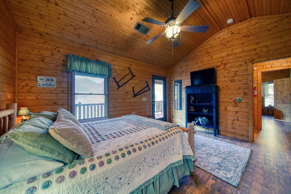 190 Ruby Lake Drive N, Hiawassee GA 30546 - Photo