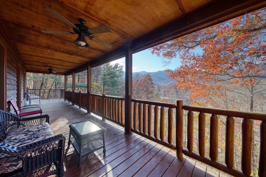 190 Ruby Lake Drive N, Hiawassee GA 30546 - Photo