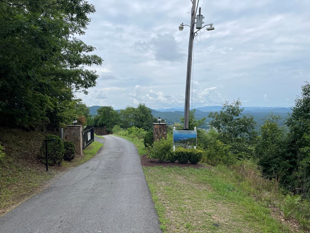 12, 13A Brasstown Heights Ln, Brasstown NC 28902 - Photo