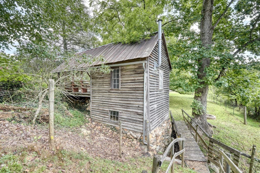2350 Dial Road, Blue Ridge GA 30513 - Photo