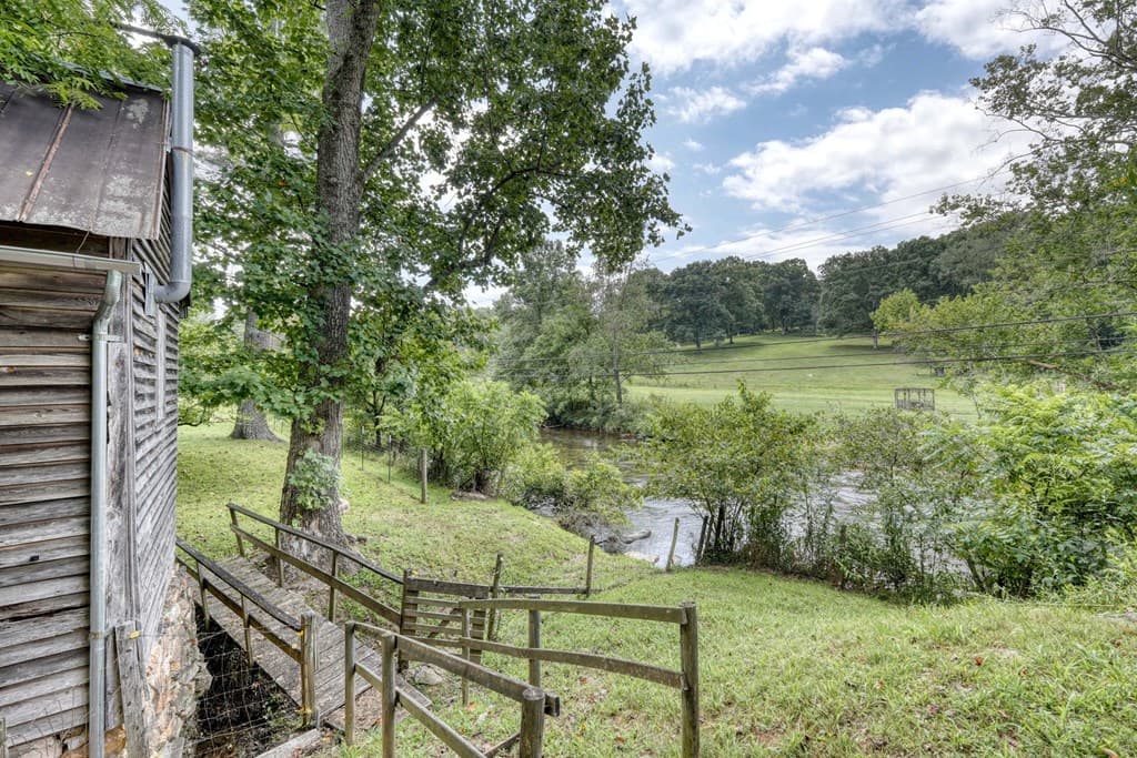 2350 Dial Road, Blue Ridge GA 30513 - Photo