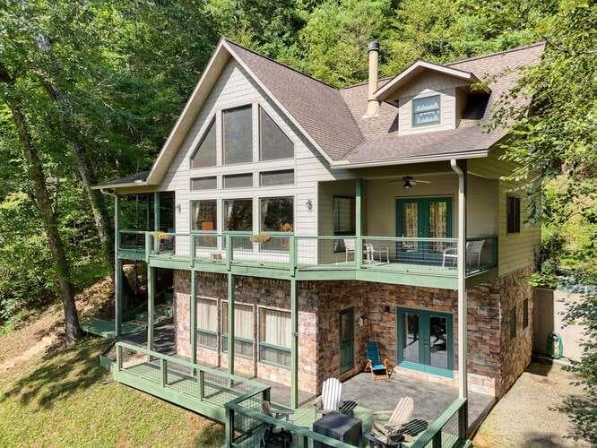 296 Caddis Trail, Hayesville NC 28904 - Primary photo
