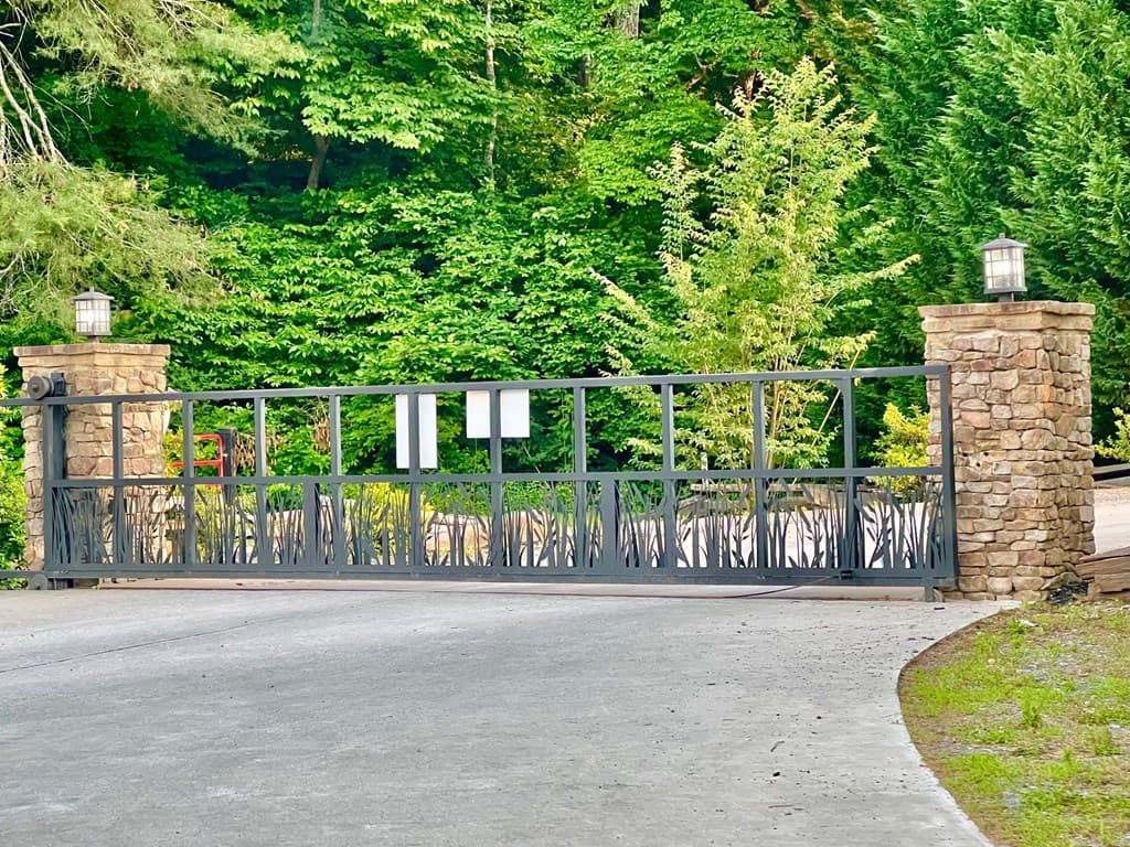 136 Mountain Meadows Circle, Morganton GA 30560 - Photo