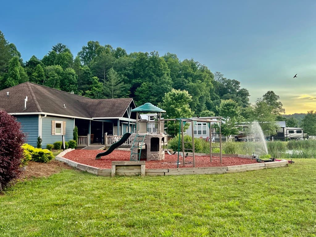 136 Mountain Meadows Circle, Morganton GA 30560 - Photo