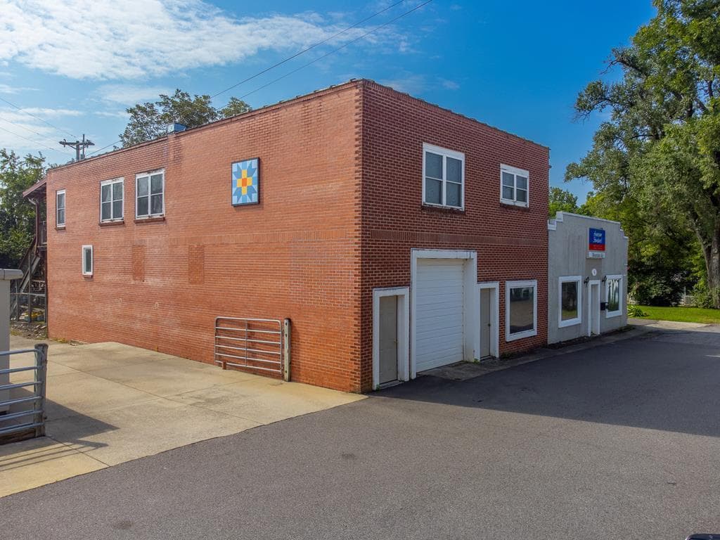 6 Sanderson Street, Hayesville NC 28904 - Photo