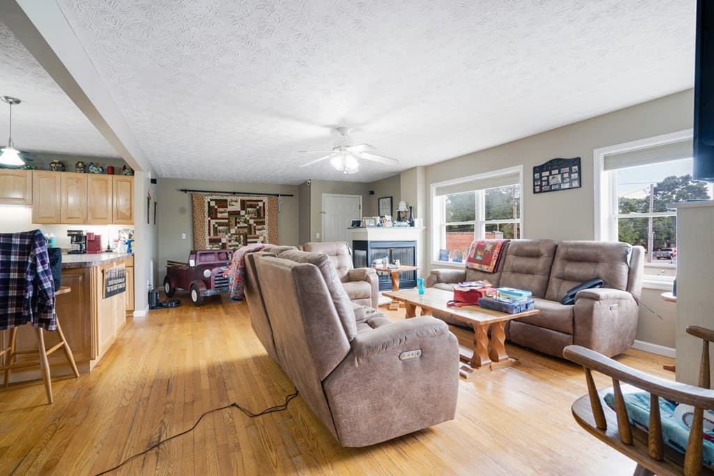 6 Sanderson Street, Hayesville NC 28904 - Photo