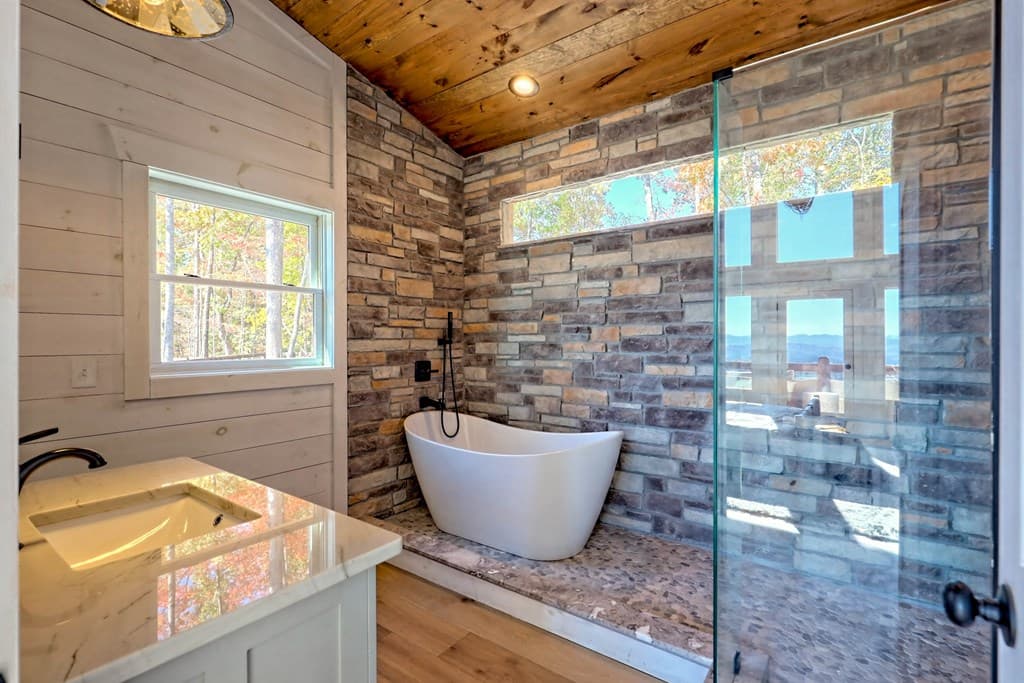 530 Tower Road, Mineral Bluff GA 30559 - Photo