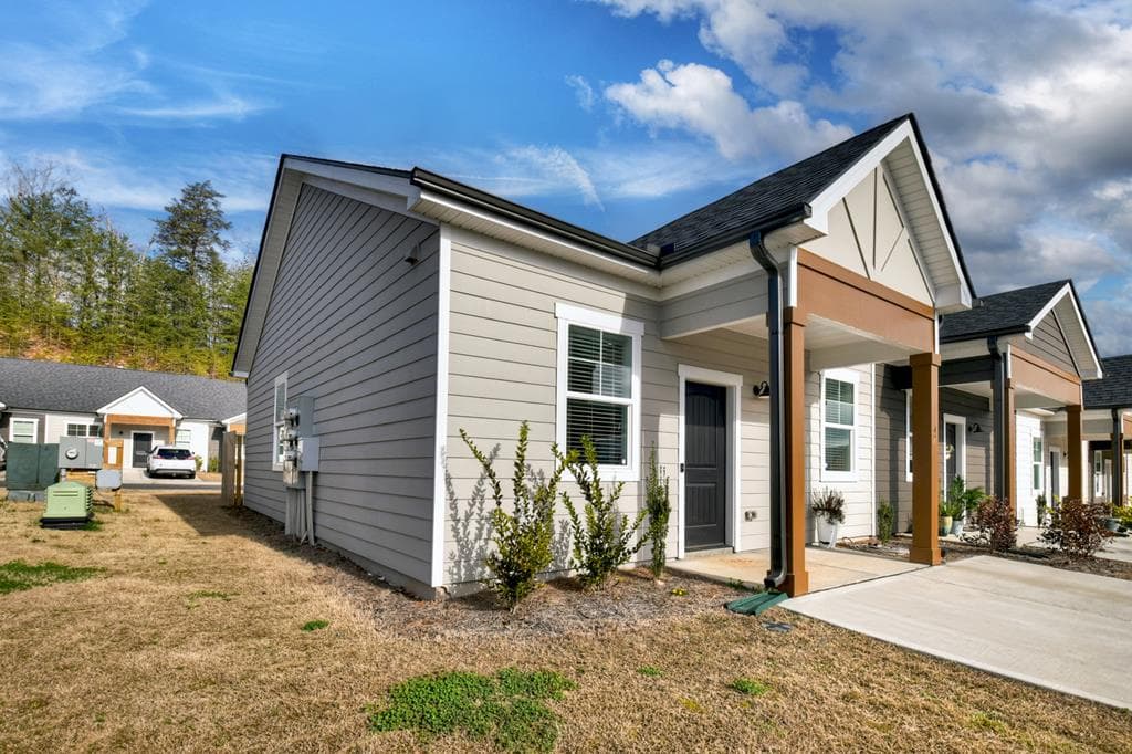 Unit 47 Grove Loop, Blue Ridge GA 30513 - Photo