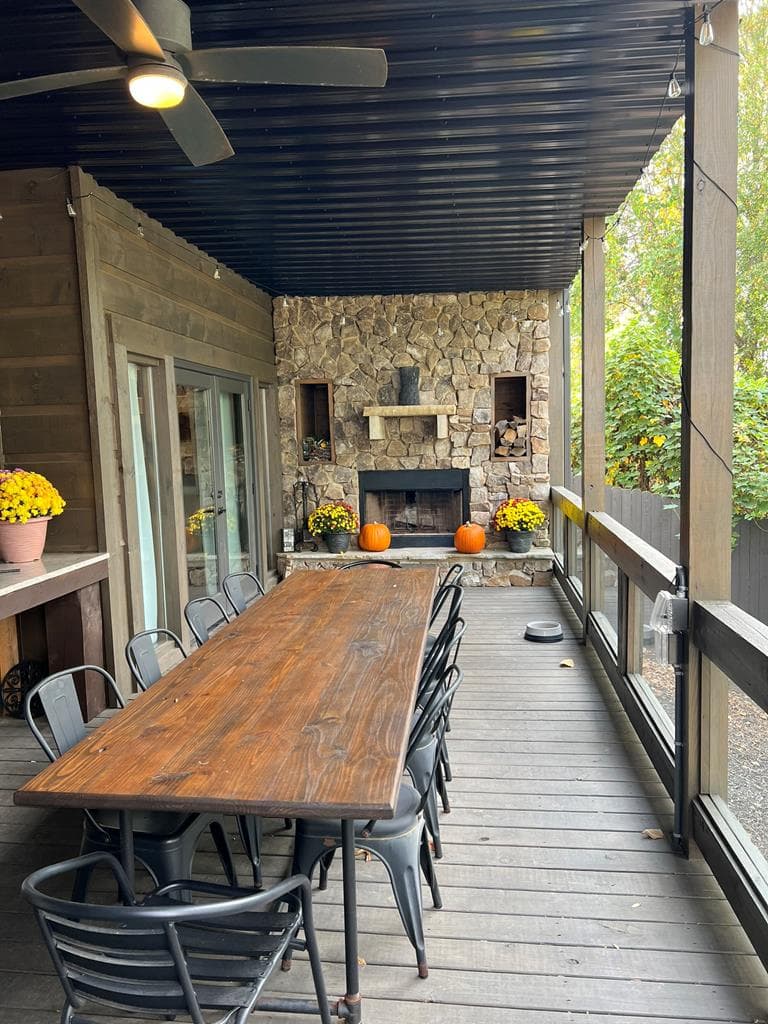 330 E Second Street, Blue Ridge GA 30513 - Photo
