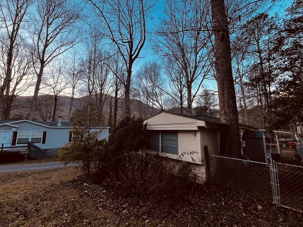 83 Leisure Woods Lane, Hiawassee GA 30546 - Photo