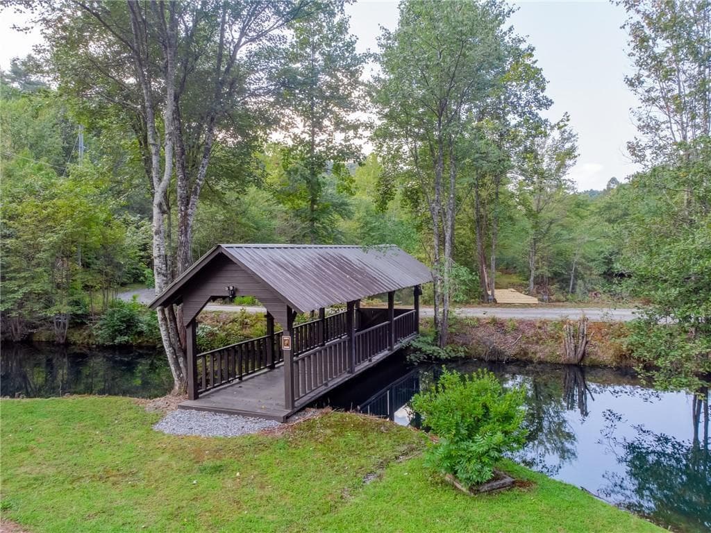 142 Bear Lake Drive, Blue Ridge GA 30513 - Photo