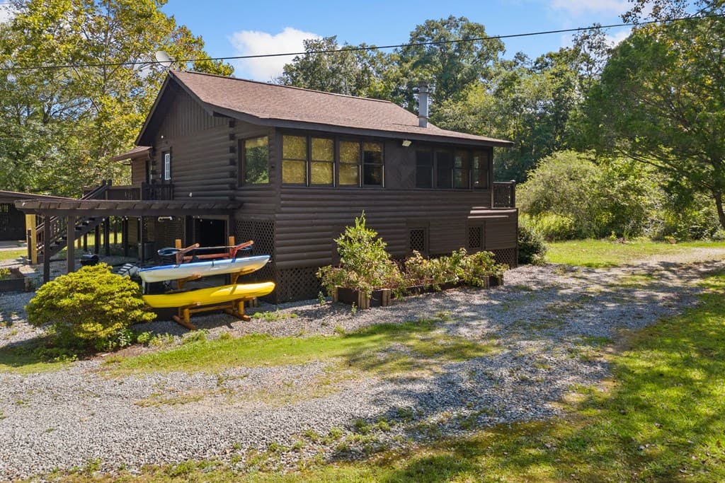 142 Bear Lake Drive, Blue Ridge GA 30513 - Photo