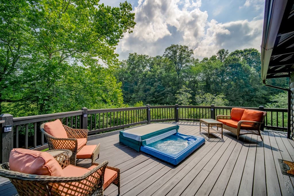 142 Bear Lake Drive, Blue Ridge GA 30513 - Photo