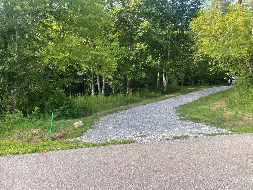 823 Hidden Lake Road, Blairsville GA 30512 - Photo