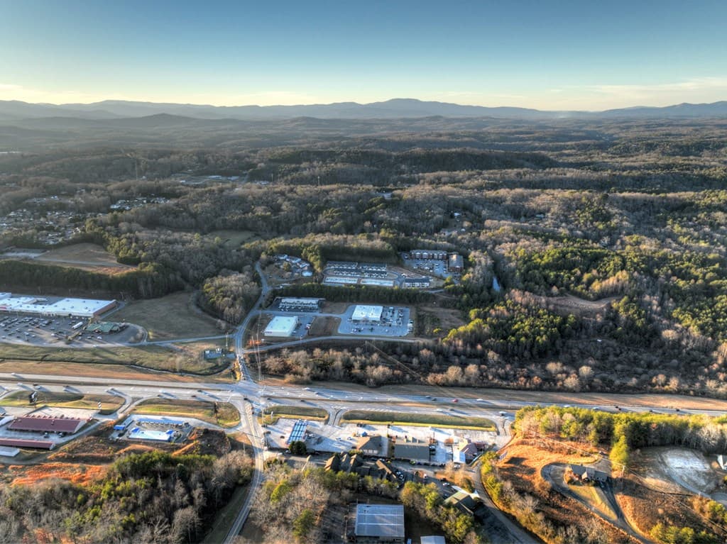 Unit 2 Grove Loop, Blue Ridge GA 30513 - Photo