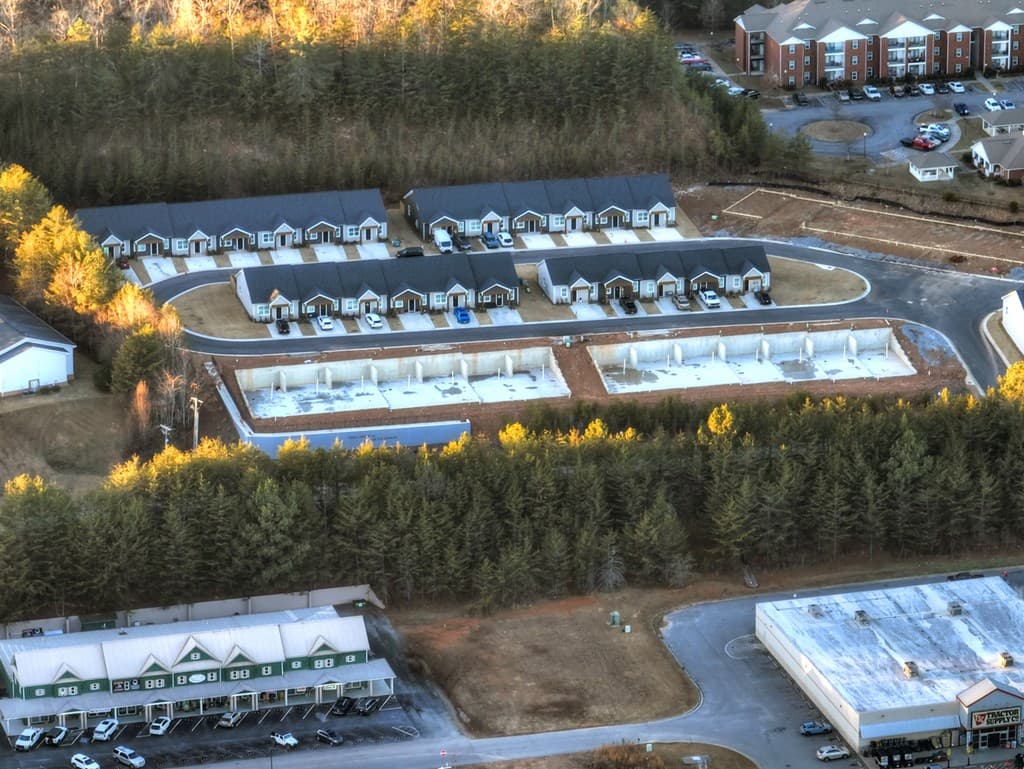Unit 2 Grove Loop, Blue Ridge GA 30513 - Photo