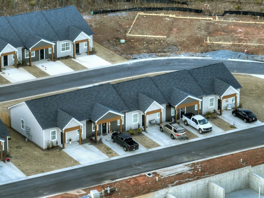 Unit 2 Grove Loop, Blue Ridge GA 30513 - Photo