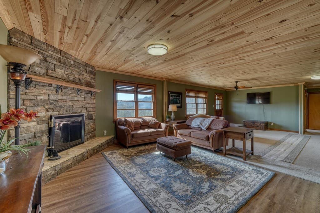 85 Chatuge Shores Circle, Hayesville NC 28904 - Photo