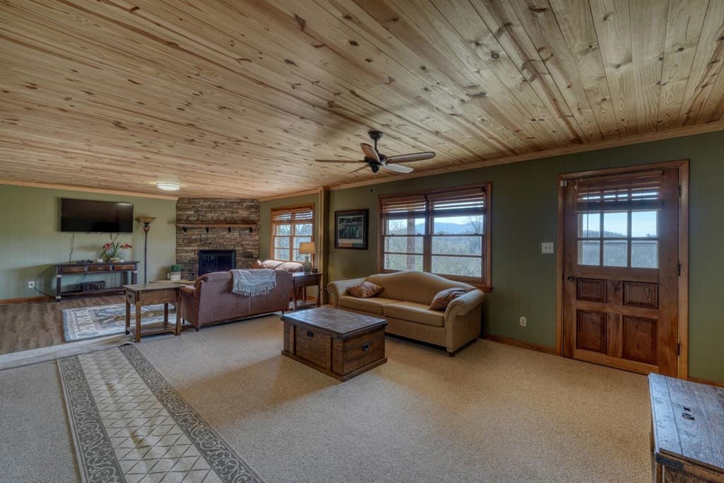 85 Chatuge Shores Circle, Hayesville NC 28904 - Photo