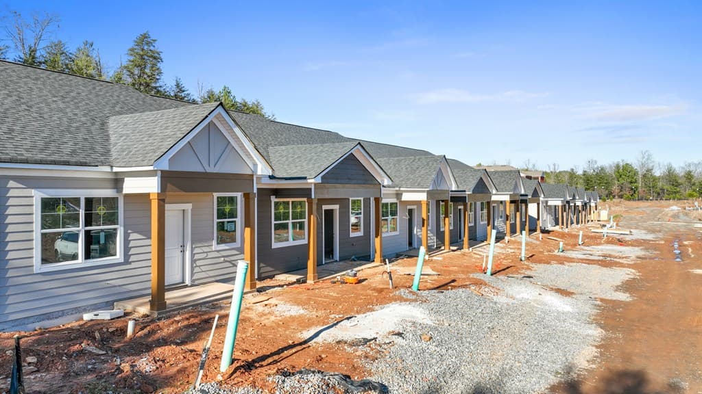 Unit 14 Grove Loop, Blue Ridge GA 30513 - Photo