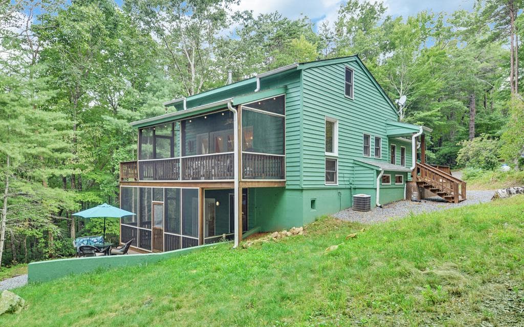 1055 Wolfpen Trail, Ellijay GA 30536 - Primary photo