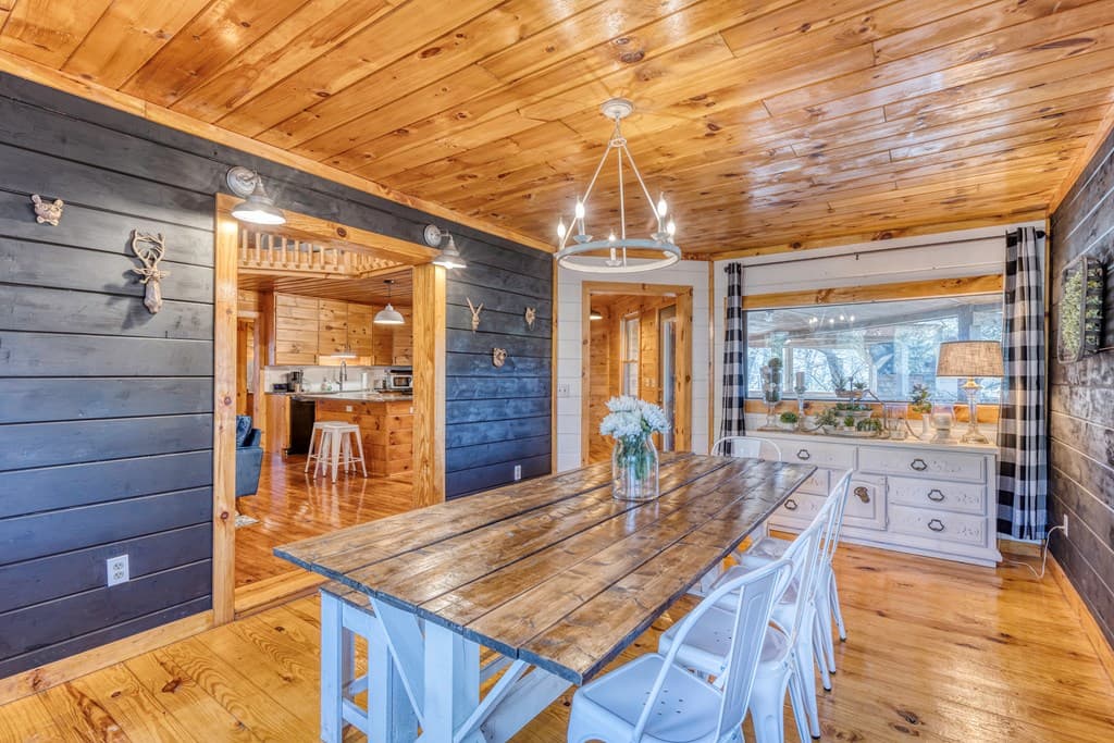 586 Newport Road, Blue Ridge GA 30513 - Photo