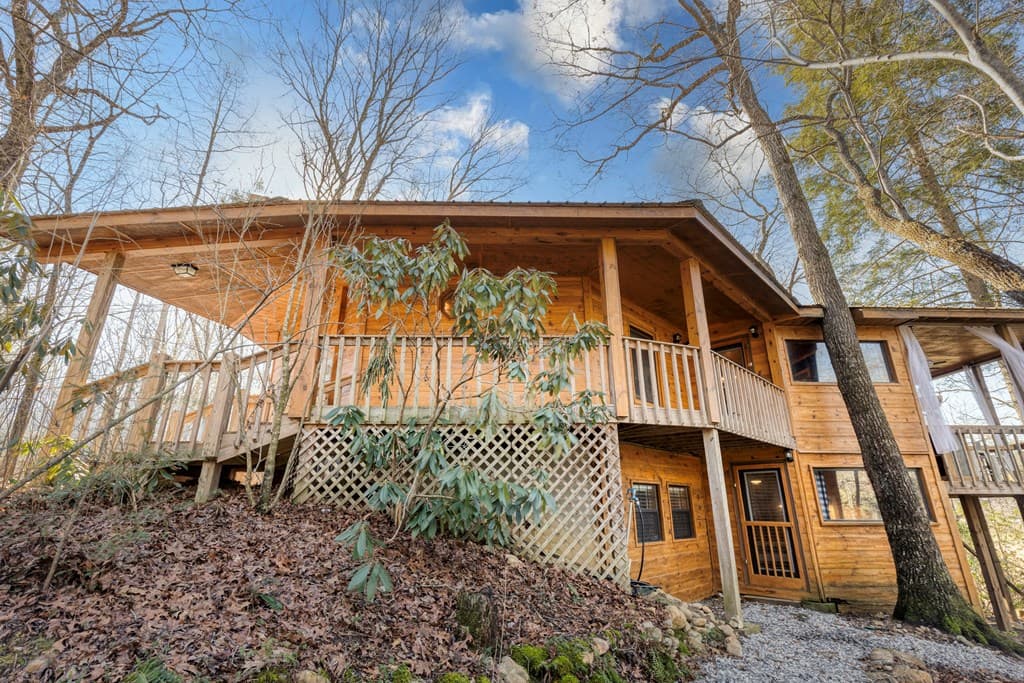 586 Newport Road, Blue Ridge GA 30513 - Photo