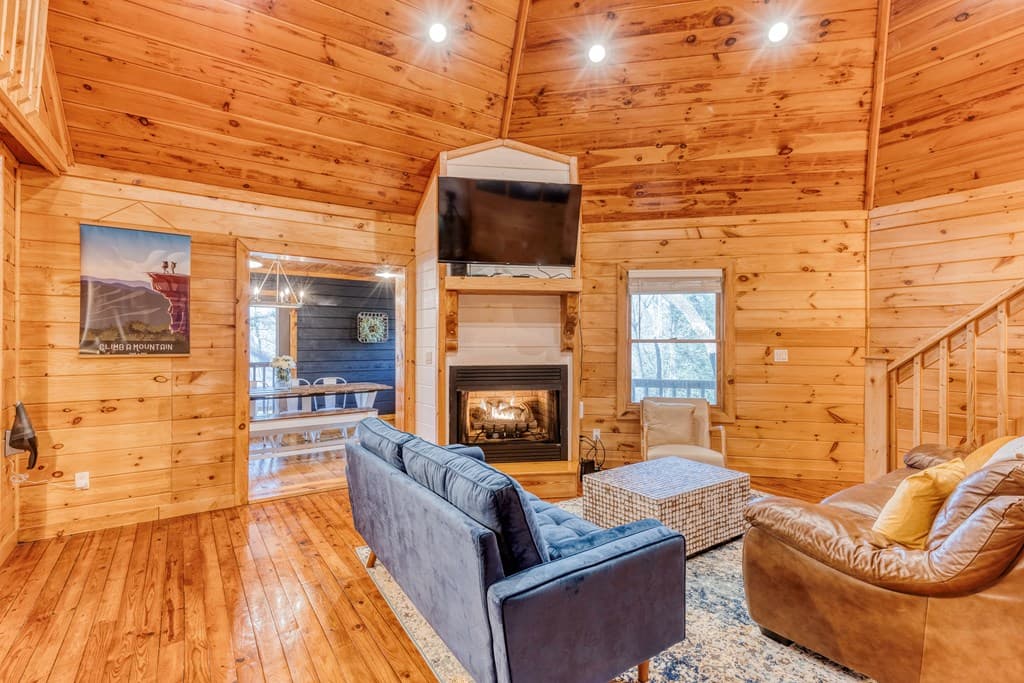 586 Newport Road, Blue Ridge GA 30513 - Photo