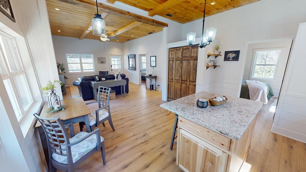 820 Beaver Creek, Andrews NC 28901 - Photo