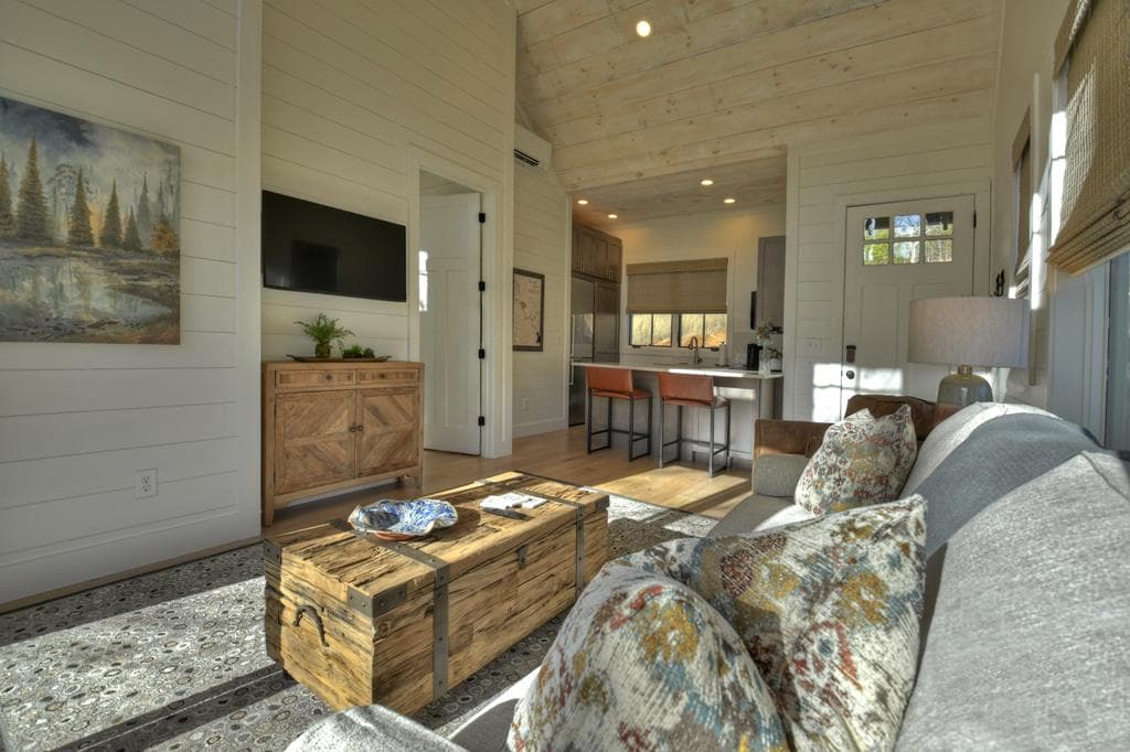 300 Old Toccoa Loop, Mineral Bluff GA 30559 - Photo