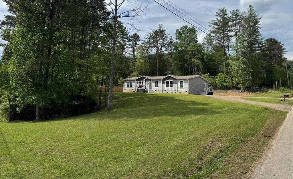 35 Bergan Moore Road, Murphy NC 28906 - Primary photo